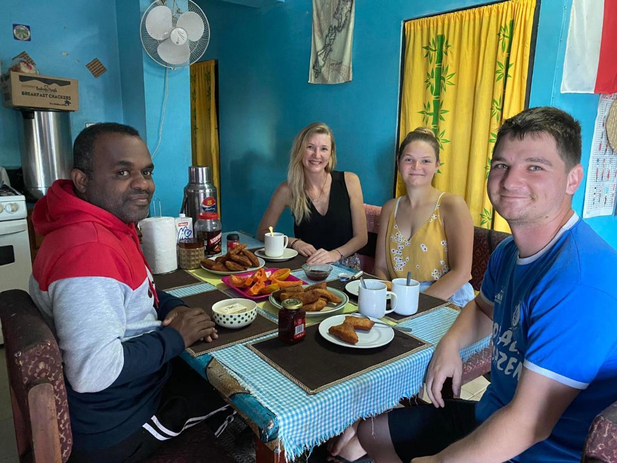 Save'S Homestay Nadi Exteriör bild